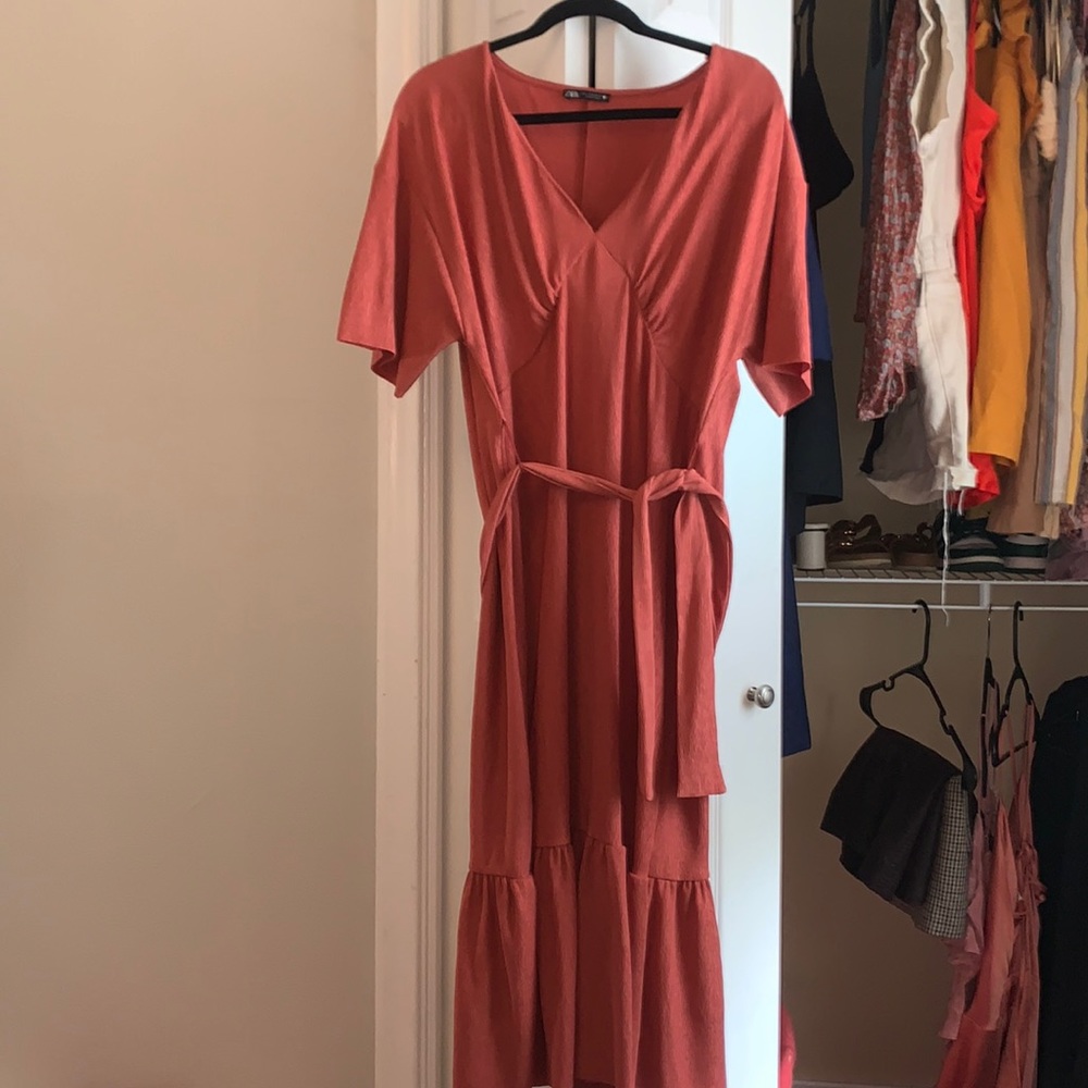 NWOT ZARA pink salmon midi dress with bottom ruffles and waist tie size M